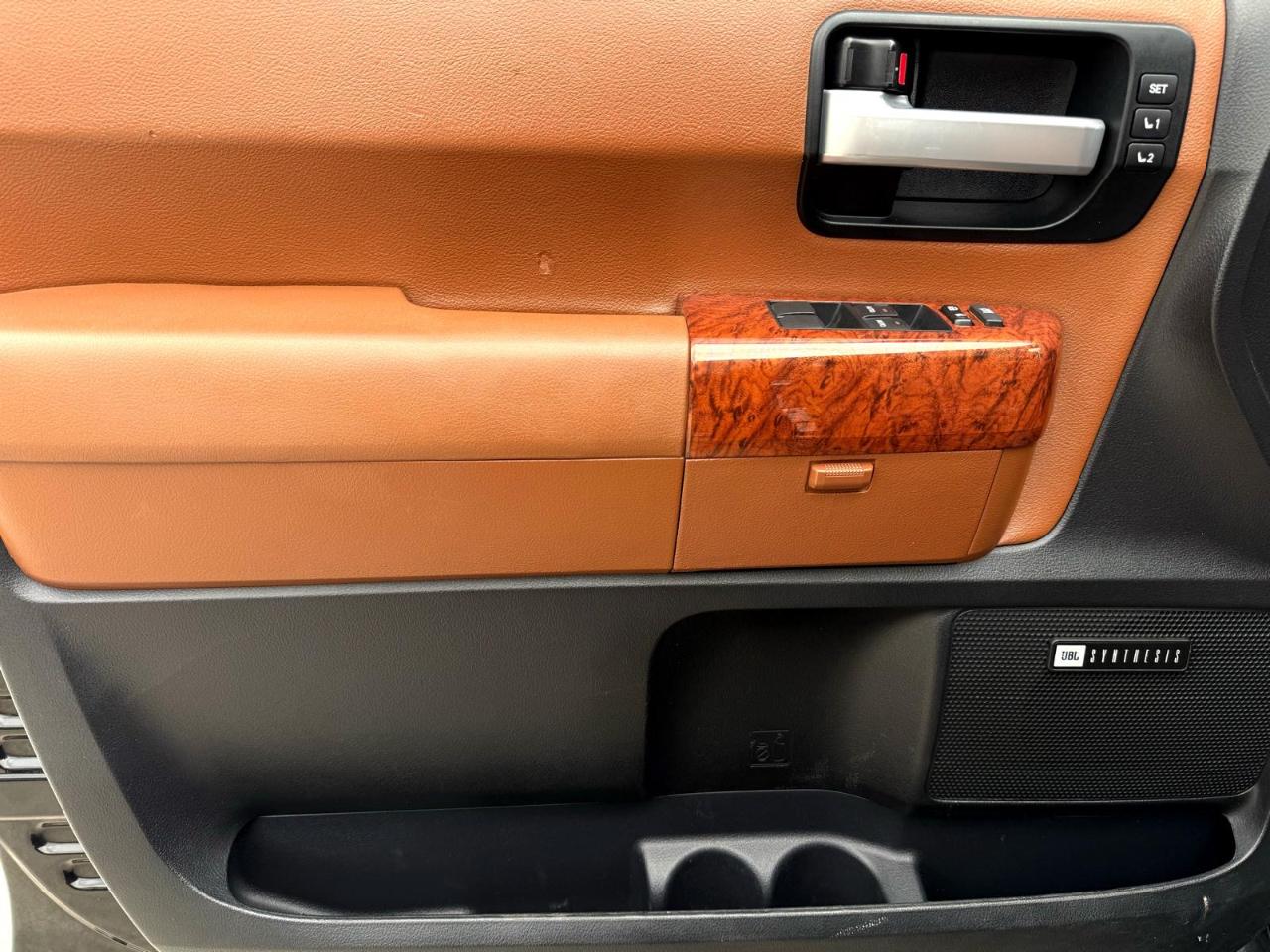 Toyota Sequoia Platinum RWD (Natl) 2018