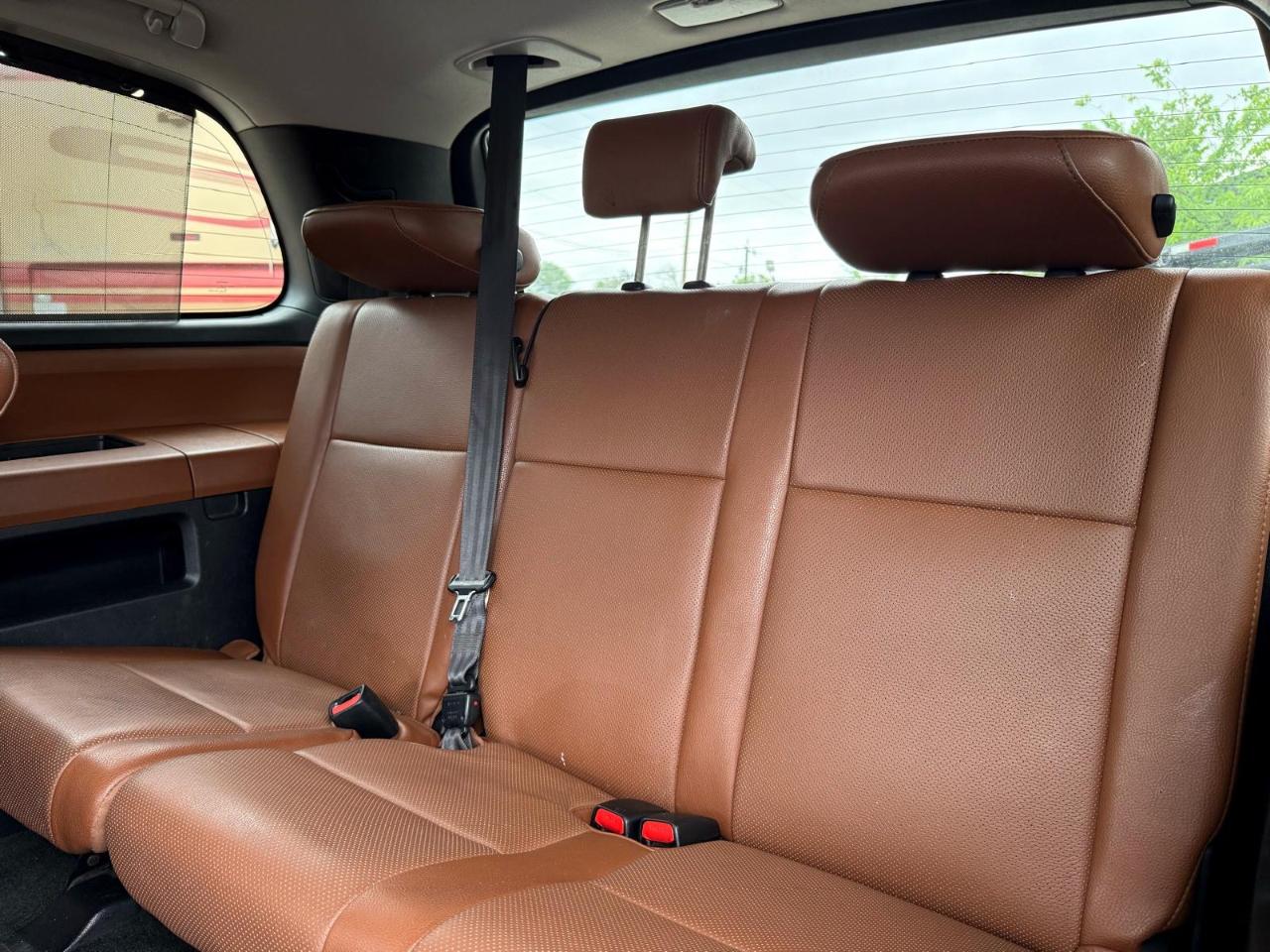 Toyota Sequoia Platinum RWD (Natl) 2018