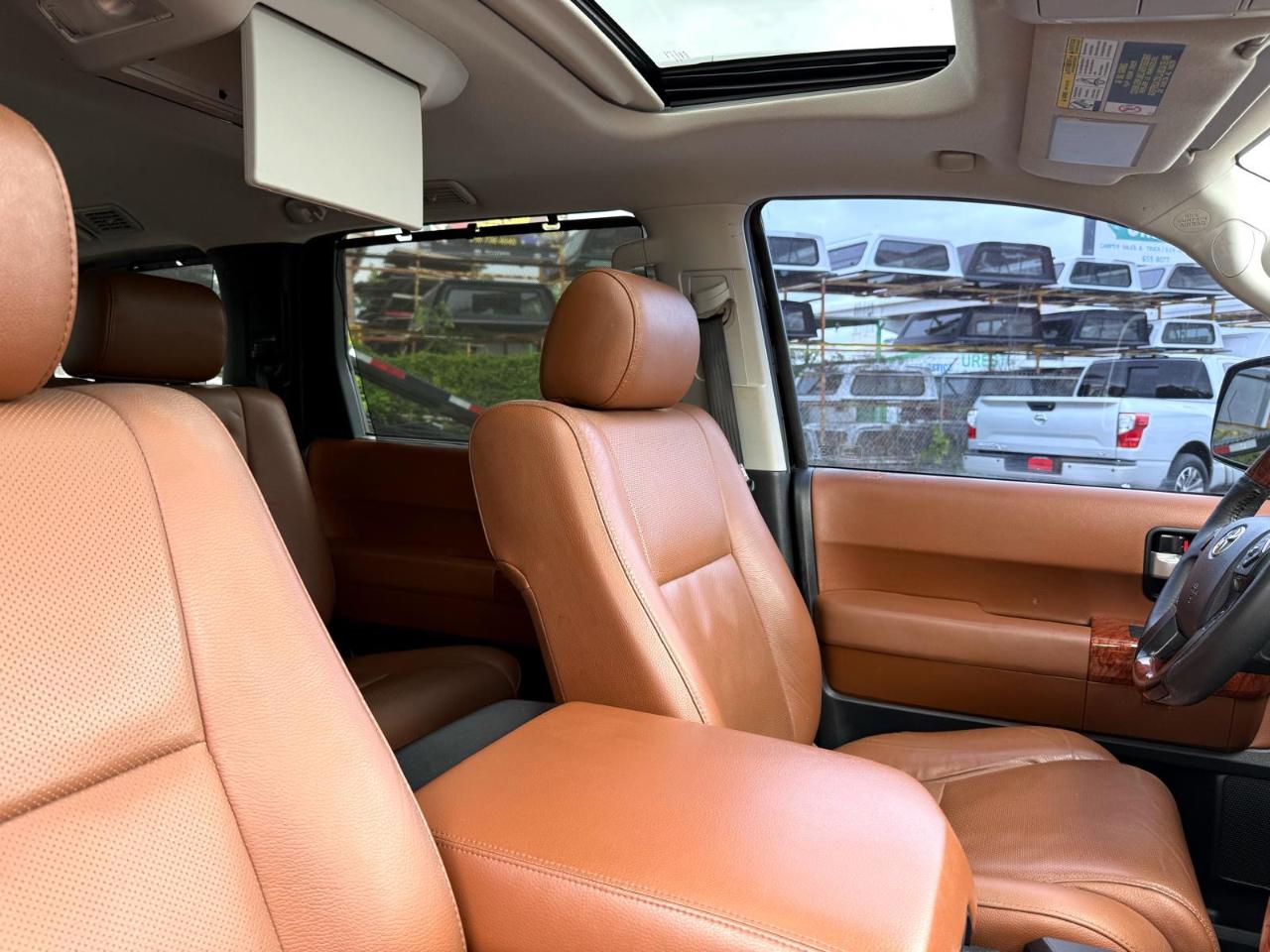 Toyota Sequoia Platinum RWD (Natl) 2018