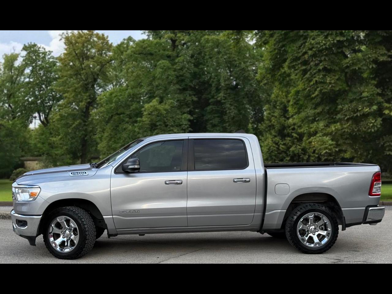 RAM 1500 Big Horn 4x4 Crew Cab 5'7" Box 2020