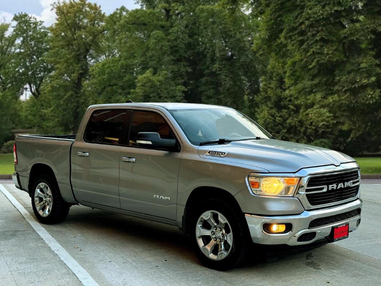 RAM 1500 Big Horn 4x4 Crew Cab 5'7" Box 2020