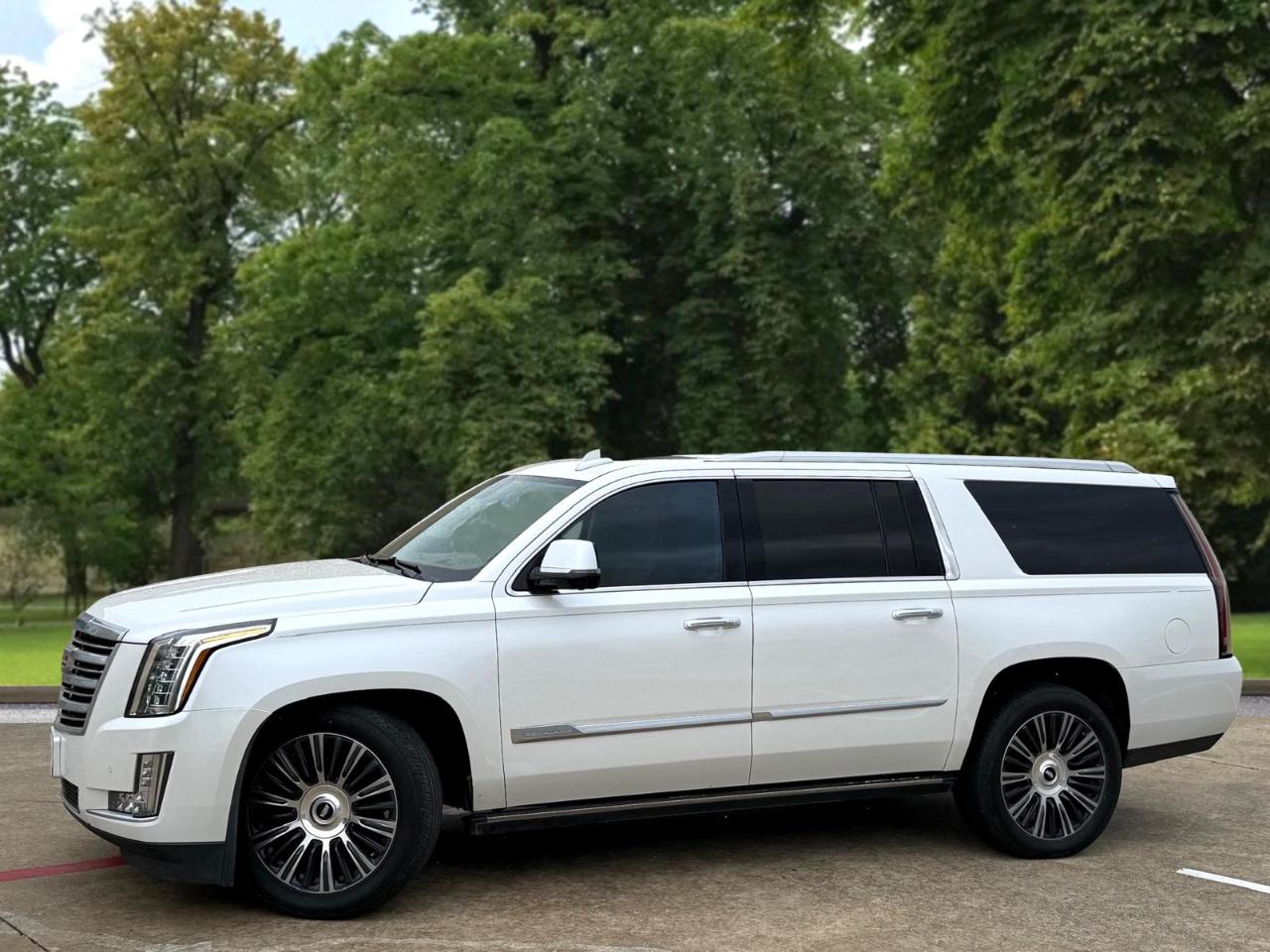 Cadillac Escalade ESV 4WD 4dr Platinum 2016