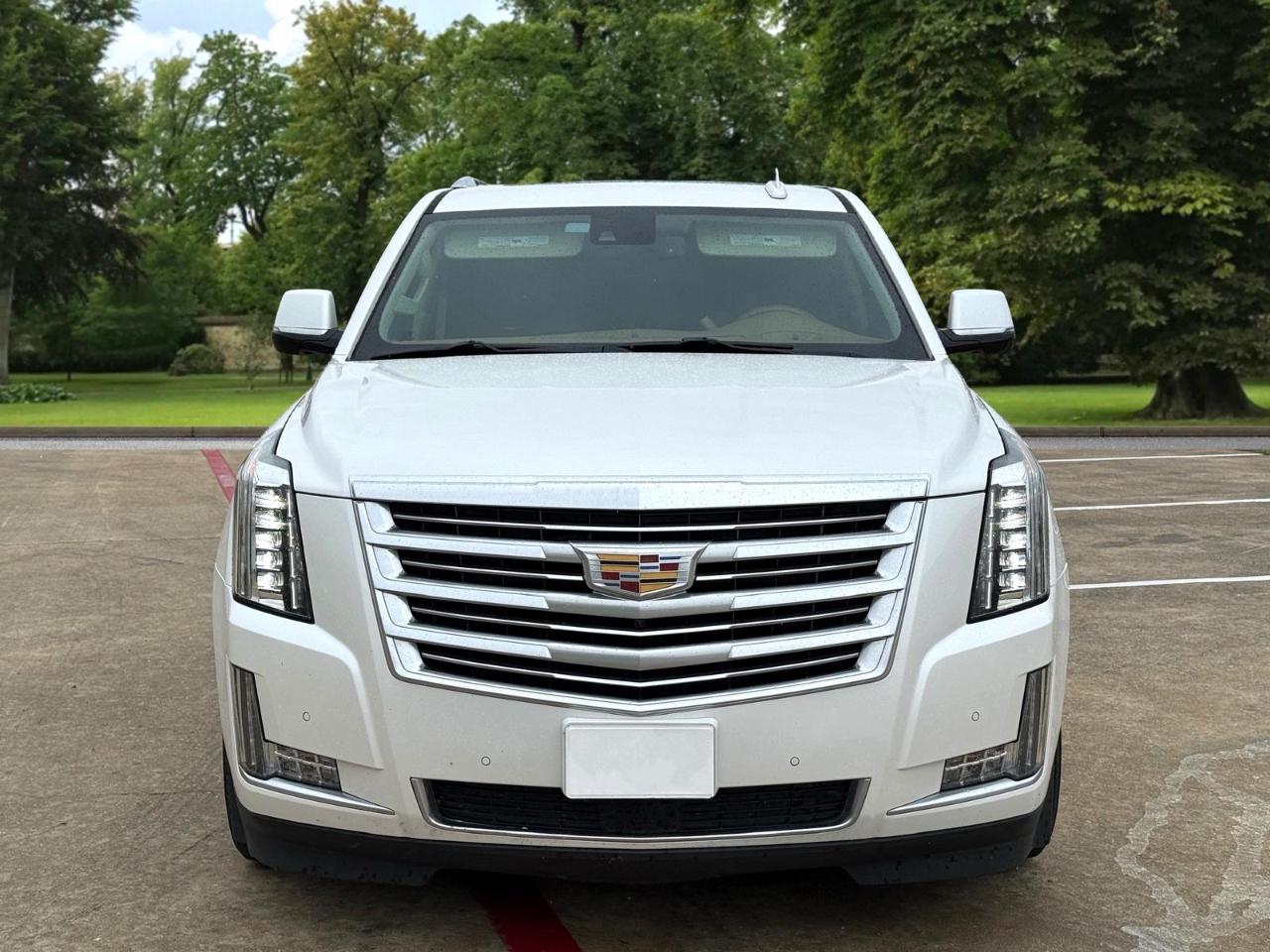 Cadillac Escalade ESV 4WD 4dr Platinum 2016