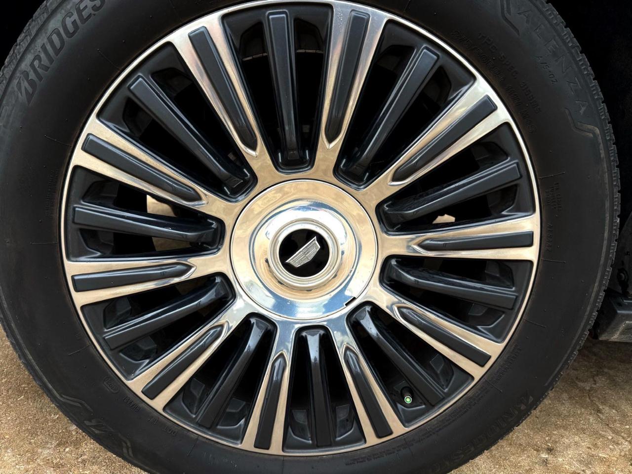 Cadillac Escalade ESV 4WD 4dr Platinum 2016