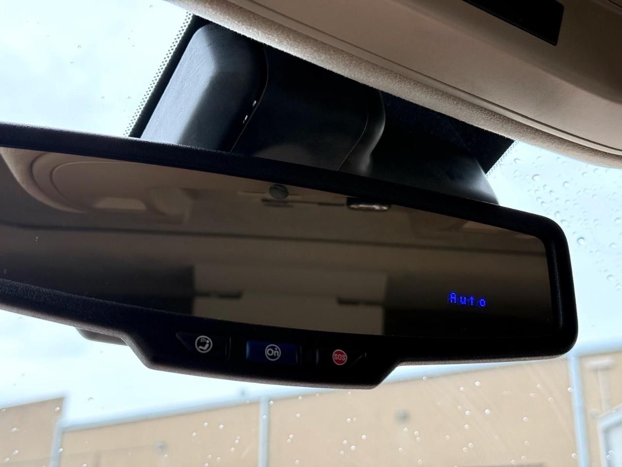 Cadillac Escalade ESV 4WD 4dr Platinum 2016