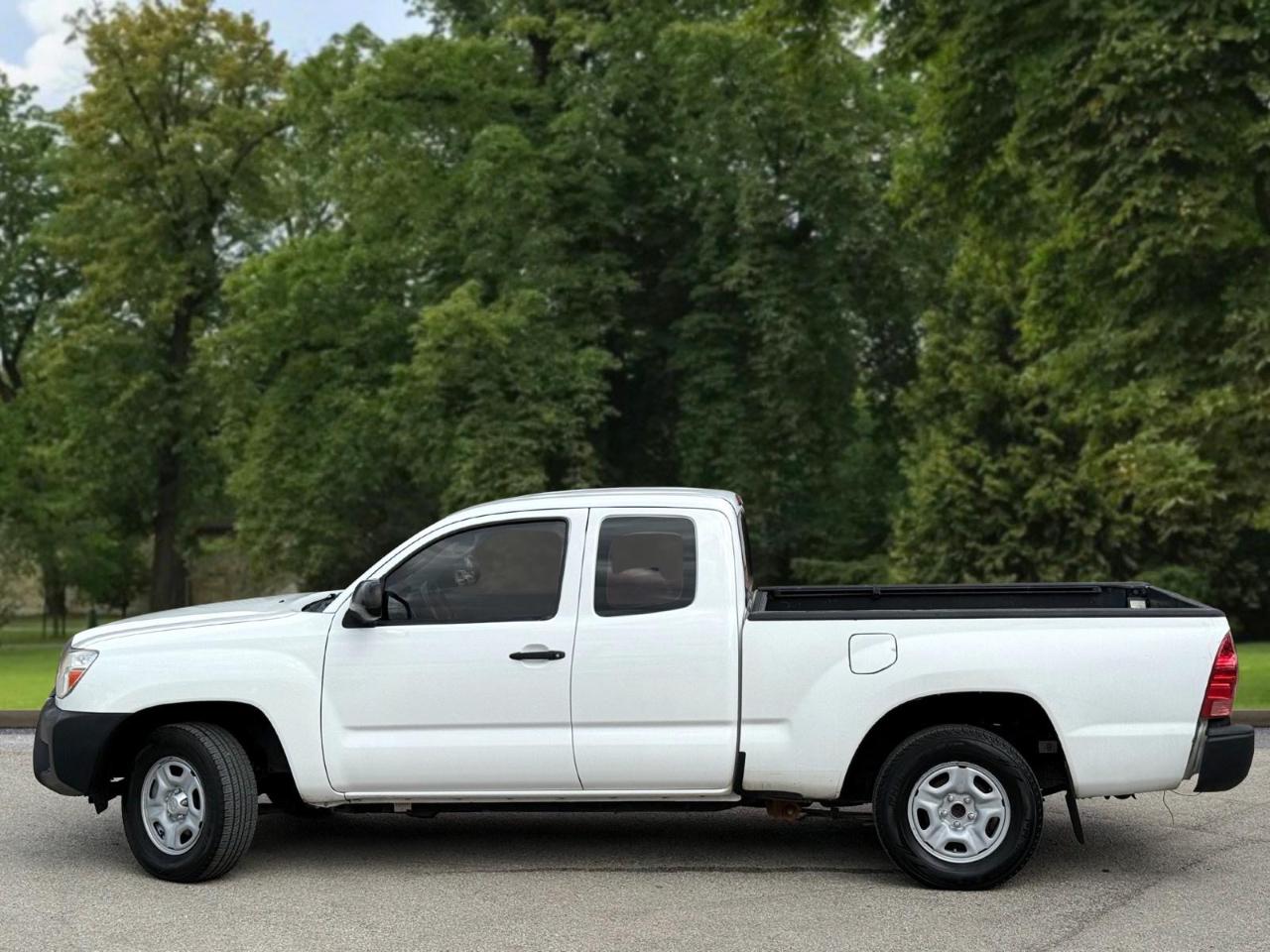 Toyota Tacoma 2WD Access Cab I4 AT (Natl) 2015