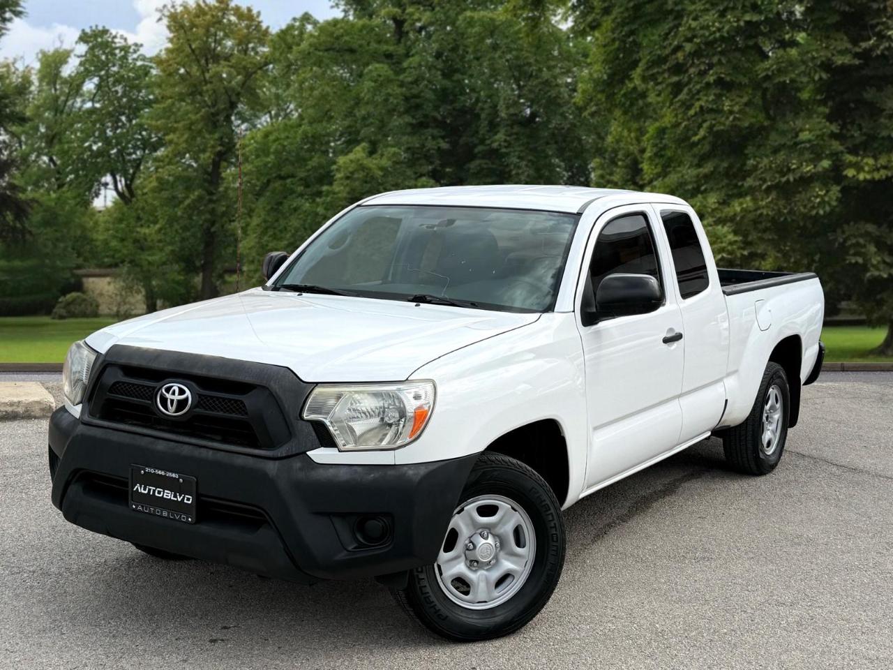 Toyota Tacoma 2WD Access Cab I4 AT (Natl) 2015