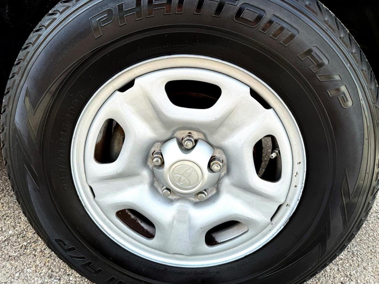 Toyota Tacoma 2WD Access Cab I4 AT (Natl) 2015