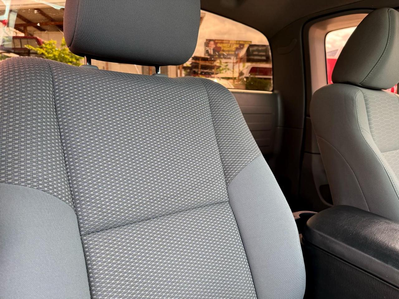 Toyota Tacoma 2WD Access Cab I4 AT (Natl) 2015