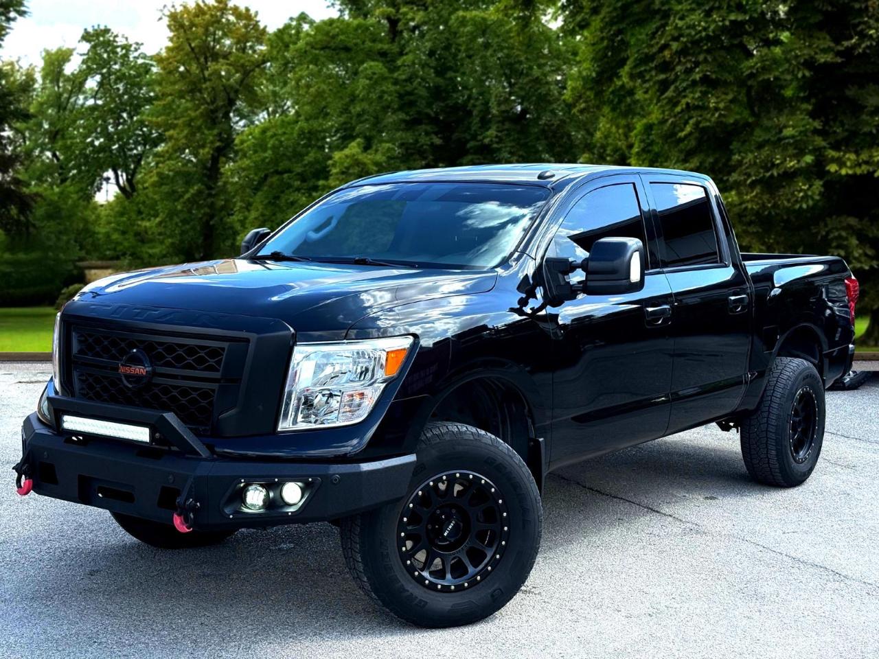 Nissan Titan 4x4 Crew Cab SV 2019