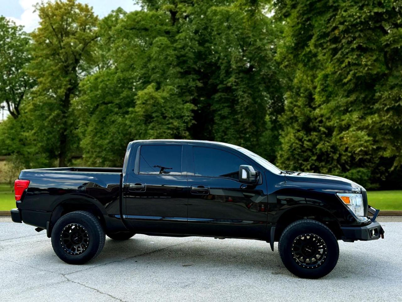 Nissan Titan 4x4 Crew Cab SV 2019