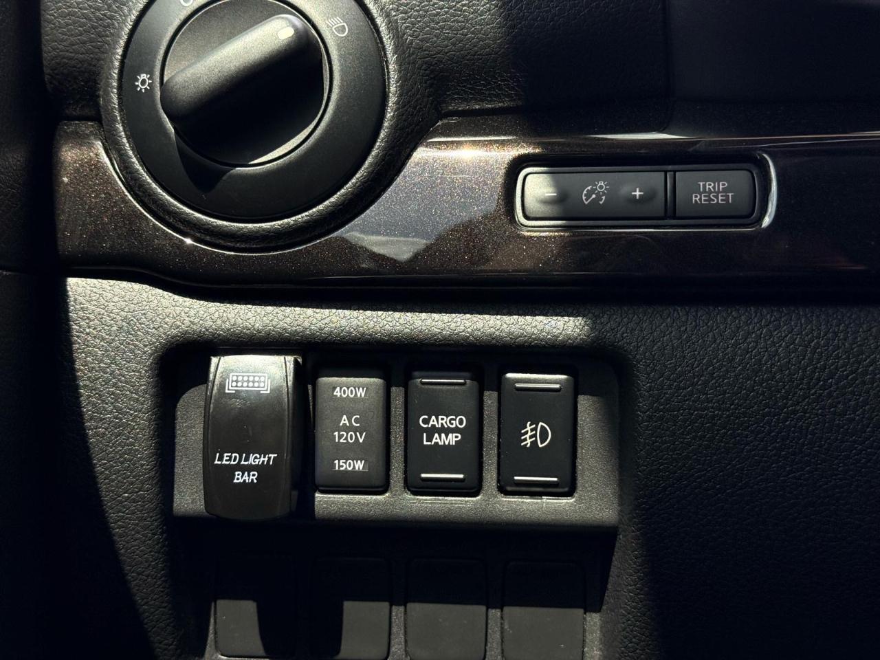 Nissan Titan 4x4 Crew Cab SV 2019