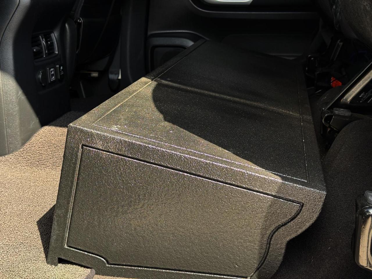 Nissan Titan 4x4 Crew Cab SV 2019