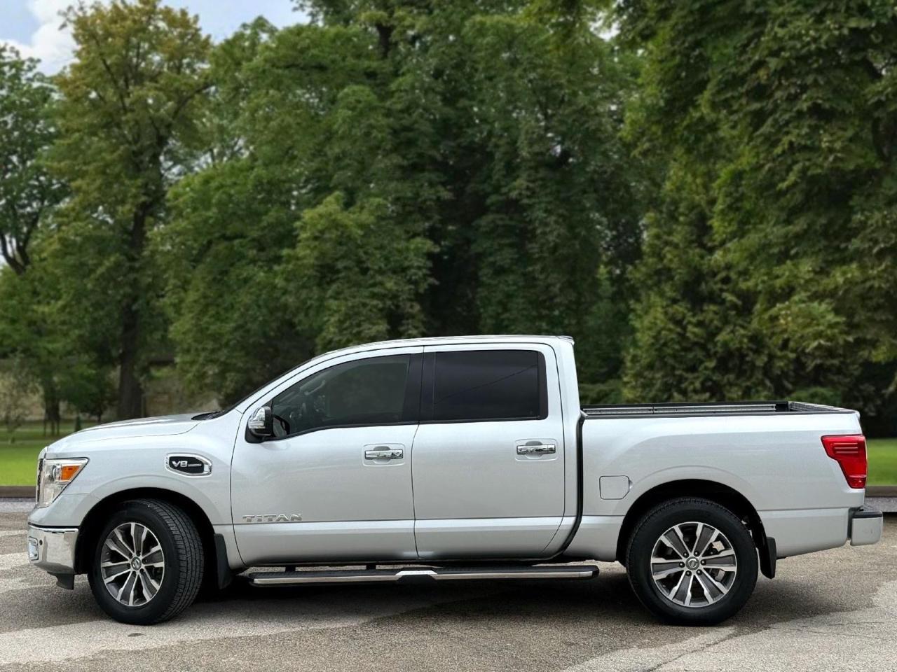 Nissan Titan 4x2 Crew Cab SL 2017