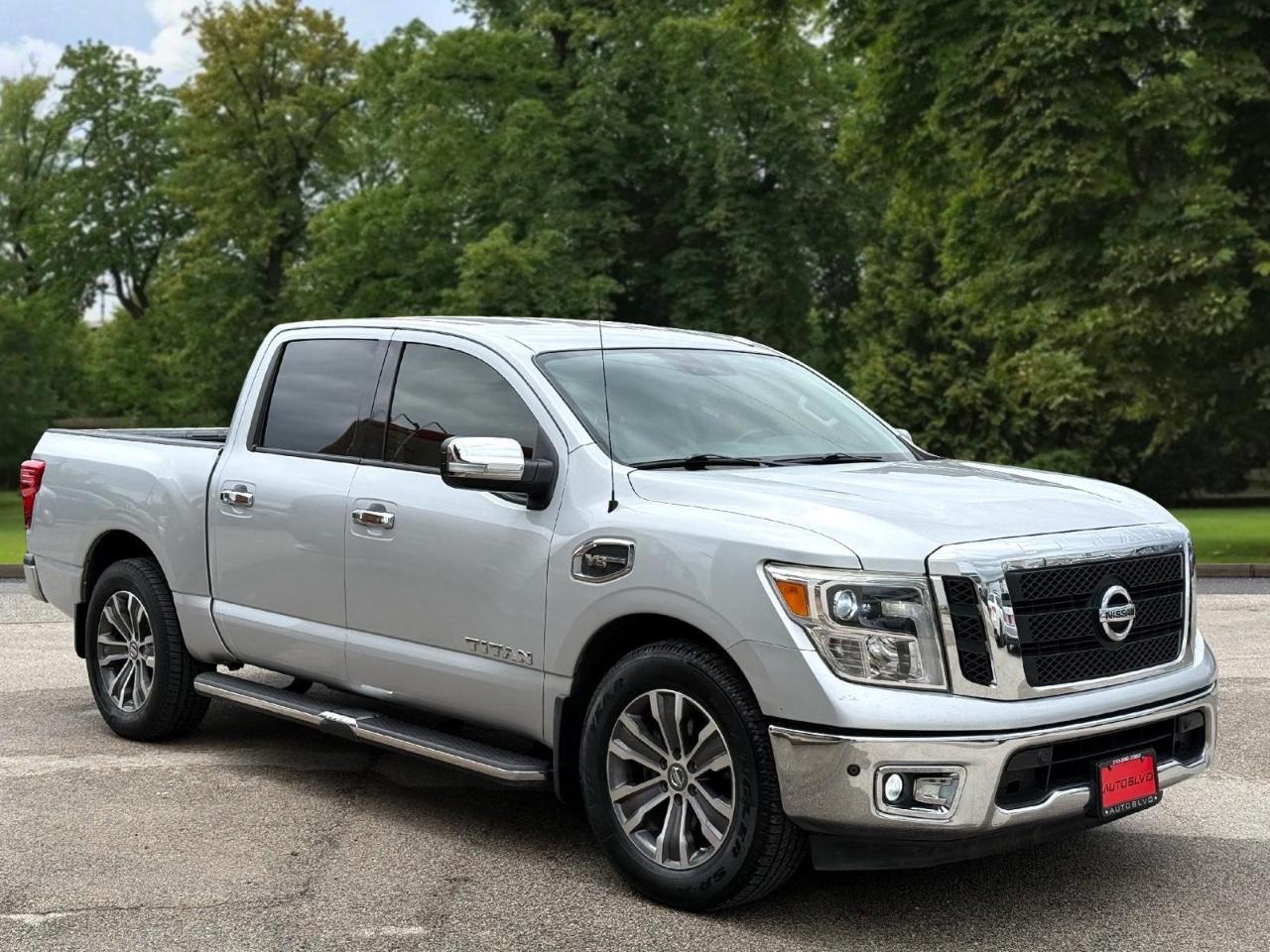 Nissan Titan 4x2 Crew Cab SL 2017