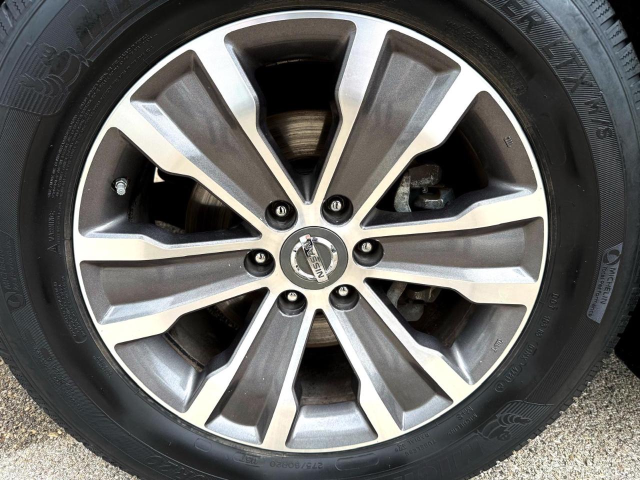 Nissan Titan 4x2 Crew Cab SL 2017