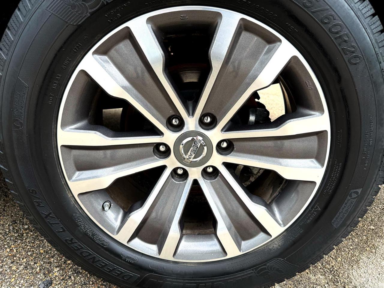 Nissan Titan 4x2 Crew Cab SL 2017