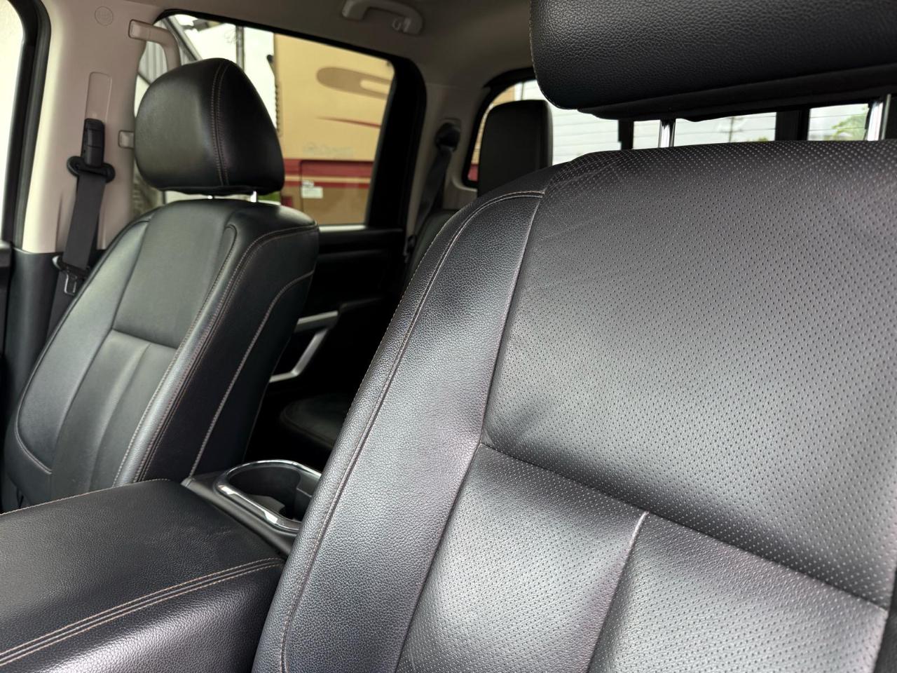 Nissan Titan 4x2 Crew Cab SL 2017