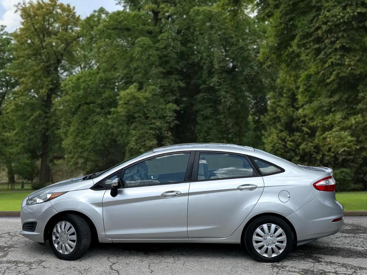 Ford Fiesta 4dr Sdn SE 2014