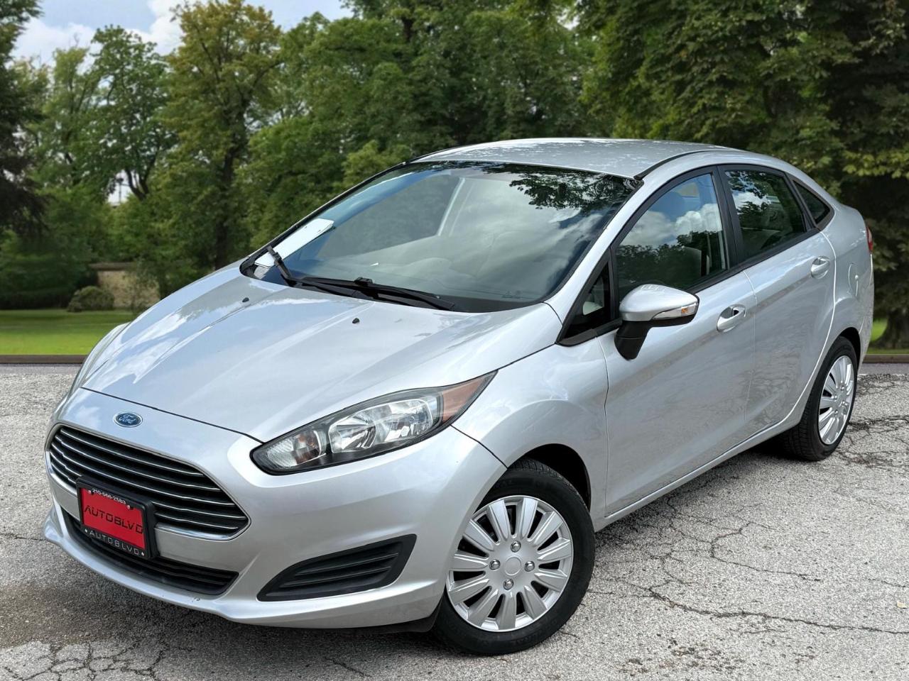 Ford Fiesta 4dr Sdn SE 2014