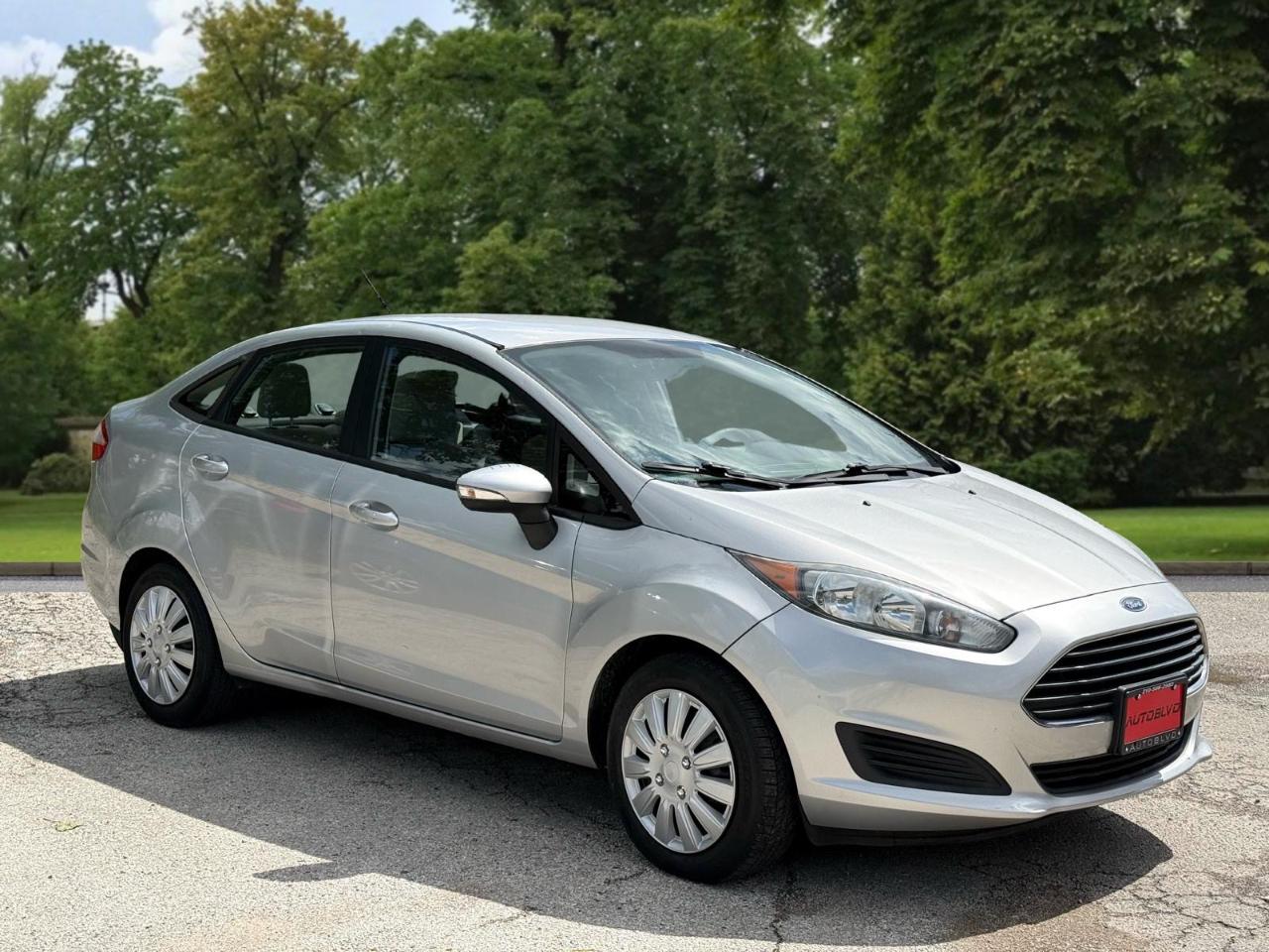 Ford Fiesta 4dr Sdn SE 2014