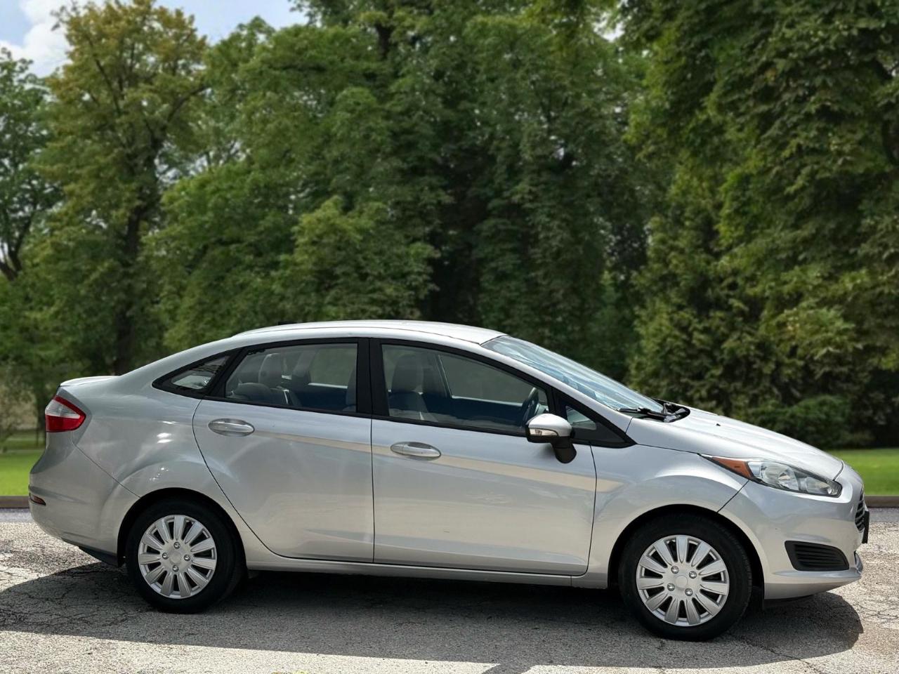 Ford Fiesta 4dr Sdn SE 2014