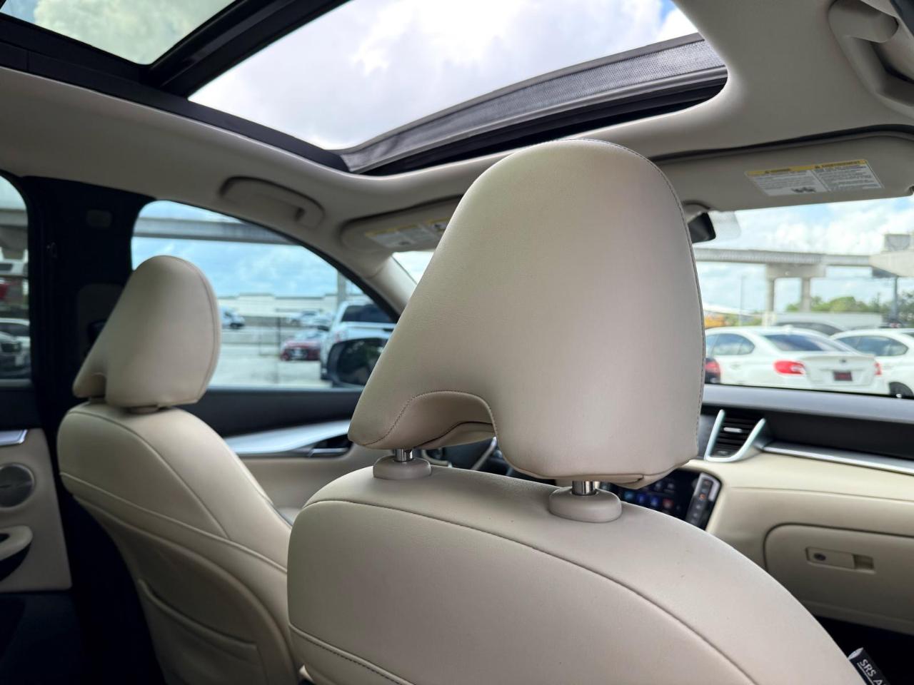 Infiniti QX50 ESSENTIAL FWD 2019