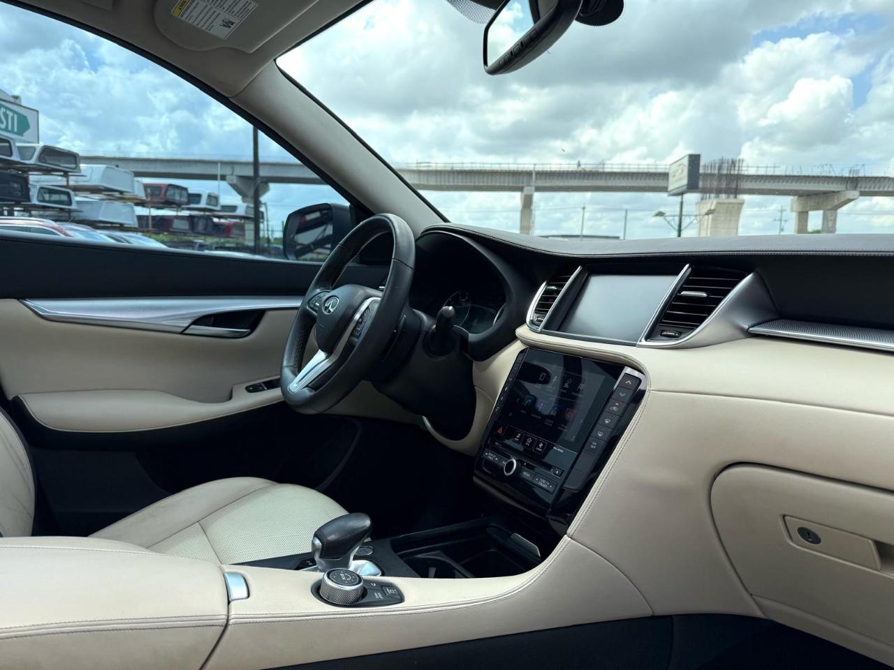 Infiniti QX50 ESSENTIAL FWD 2019