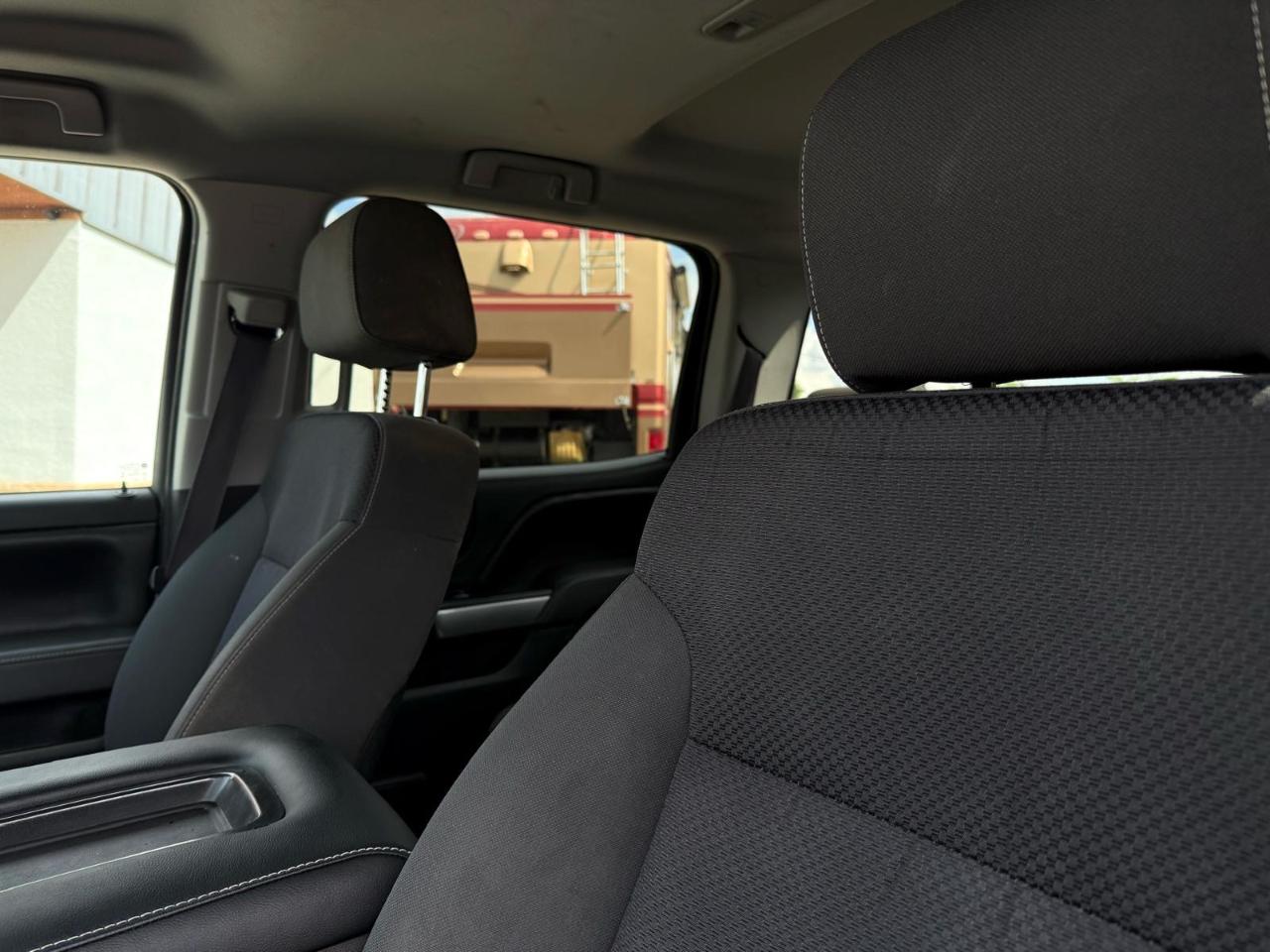 Chevrolet Silverado 1500 2WD Crew Cab 143.5" LT w/1LT 2015