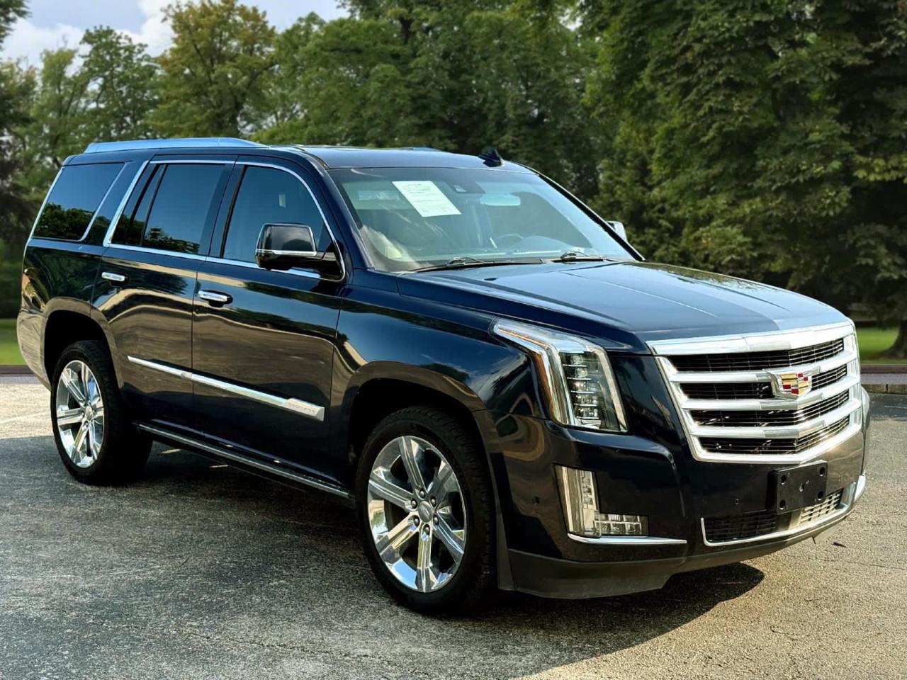 Cadillac Escalade 4WD 4dr Premium Luxury 2018