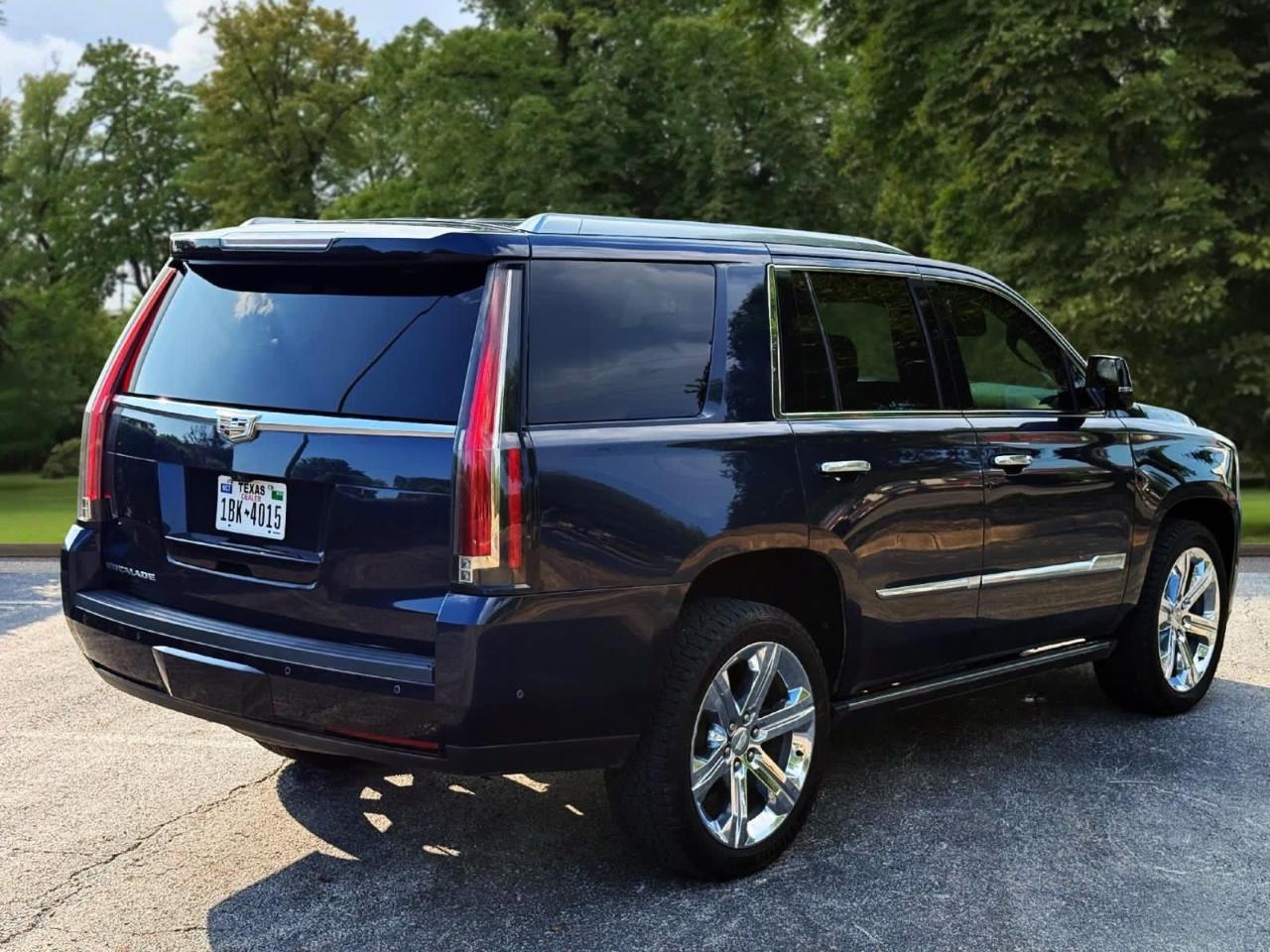 Cadillac Escalade 4WD 4dr Premium Luxury 2018