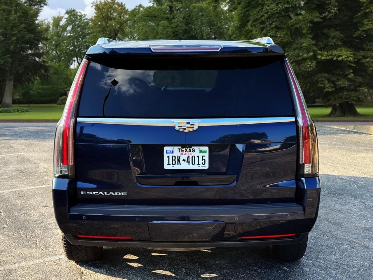 Cadillac Escalade 4WD 4dr Premium Luxury 2018