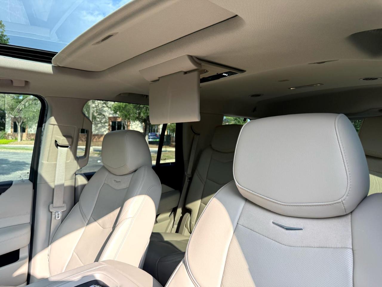 Cadillac Escalade 4WD 4dr Premium Luxury 2018