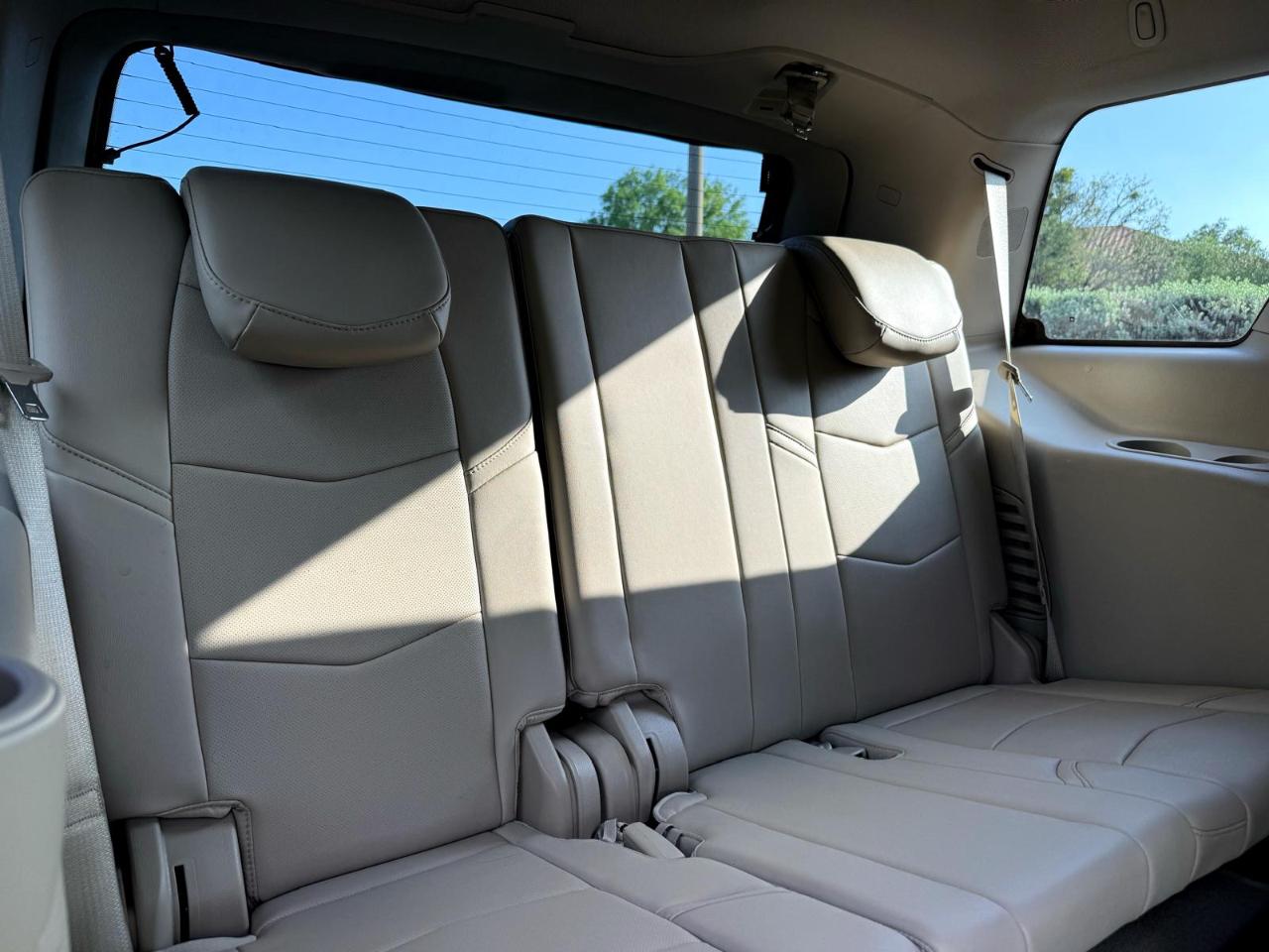 Cadillac Escalade 4WD 4dr Premium Luxury 2018