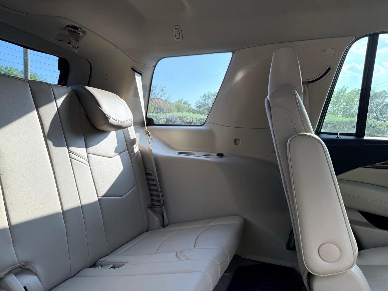 Cadillac Escalade 4WD 4dr Premium Luxury 2018