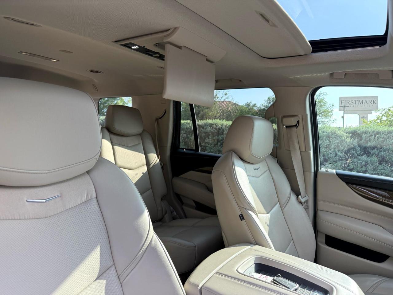 Cadillac Escalade 4WD 4dr Premium Luxury 2018