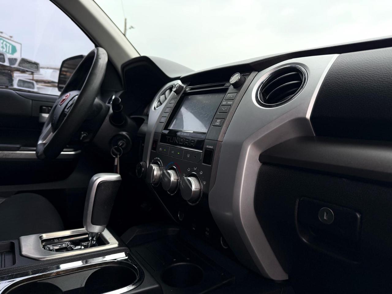 Toyota Tundra 4WD Truck CrewMax 5.7L FFV V8 6-Spd AT TRD Pro (Natl) 2016