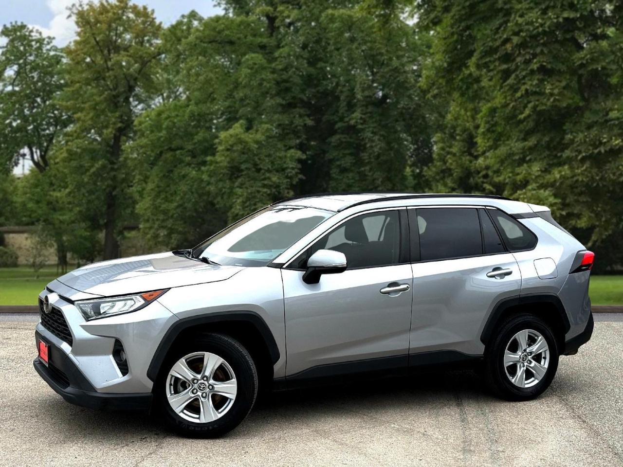 Toyota RAV4 XLE FWD (Natl) 2021