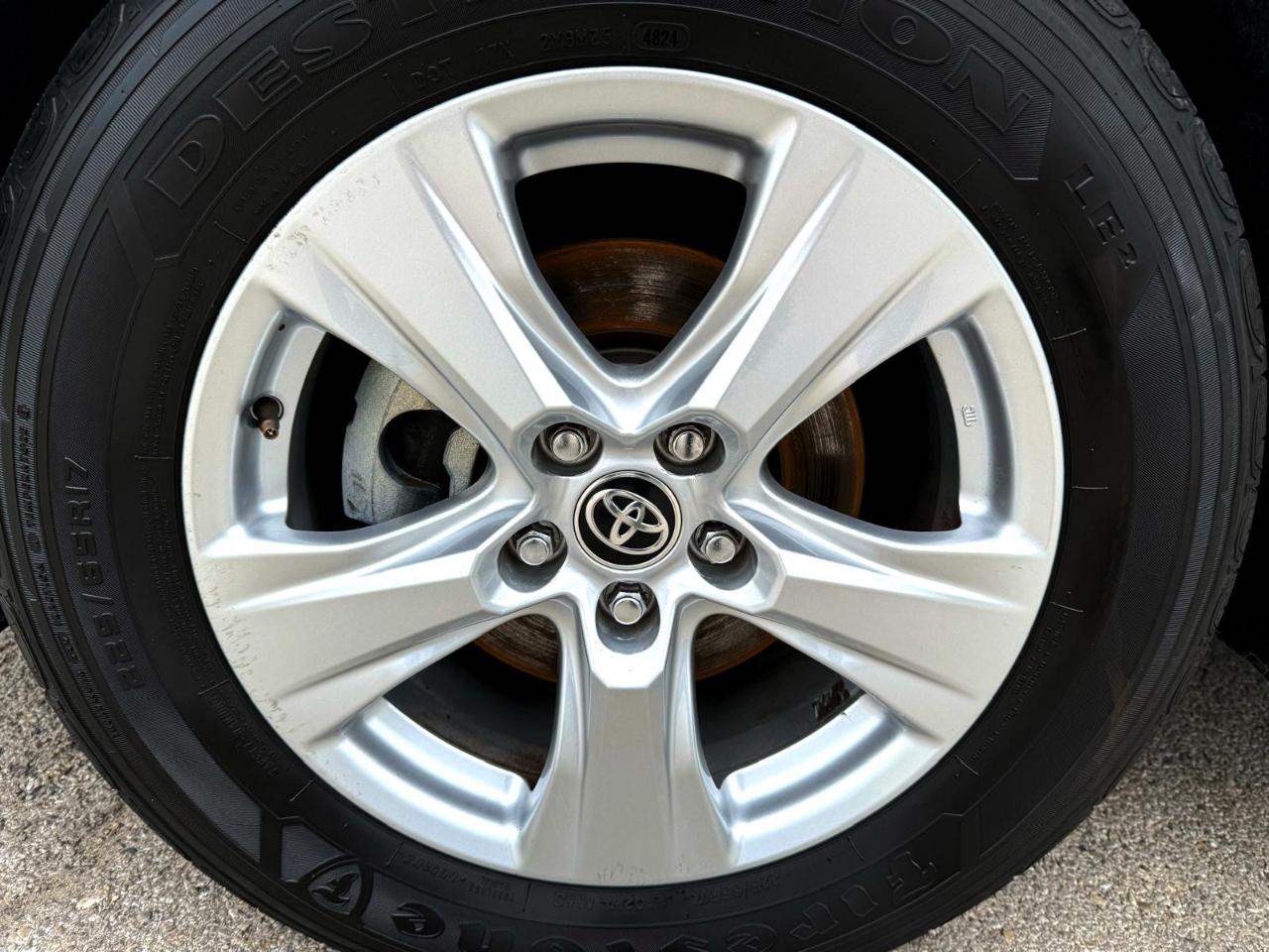 Toyota RAV4 XLE FWD (Natl) 2021