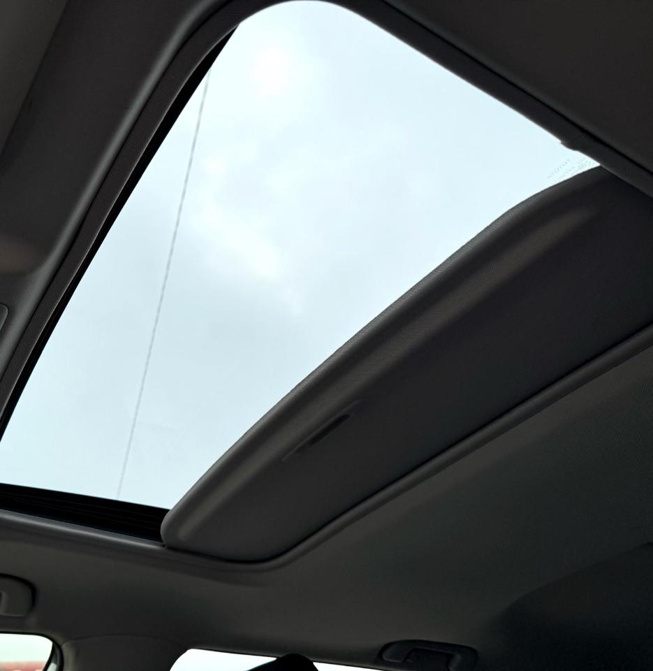 Toyota RAV4 XLE FWD (Natl) 2021