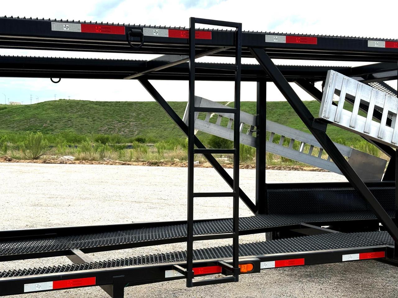 RAM 4500 2WD Reg Cab 144" WB 60" CA Tradesman 2016