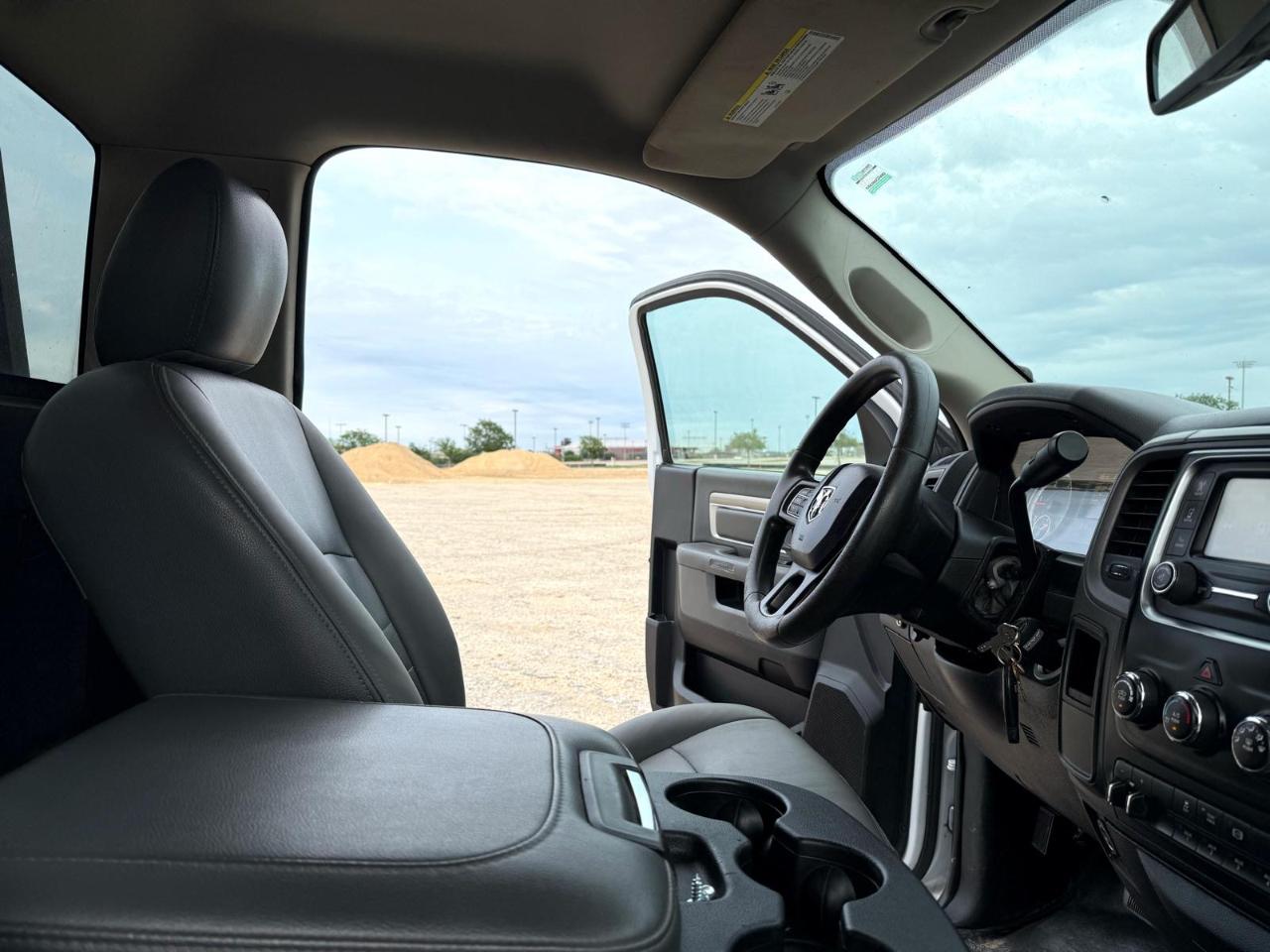 RAM 4500 2WD Reg Cab 144" WB 60" CA Tradesman 2016