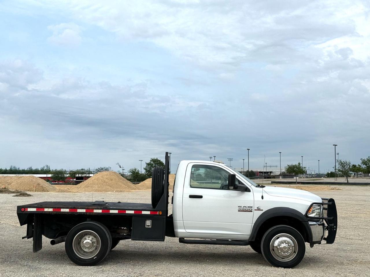 RAM 4500 2WD Reg Cab 144" WB 60" CA Tradesman 2016