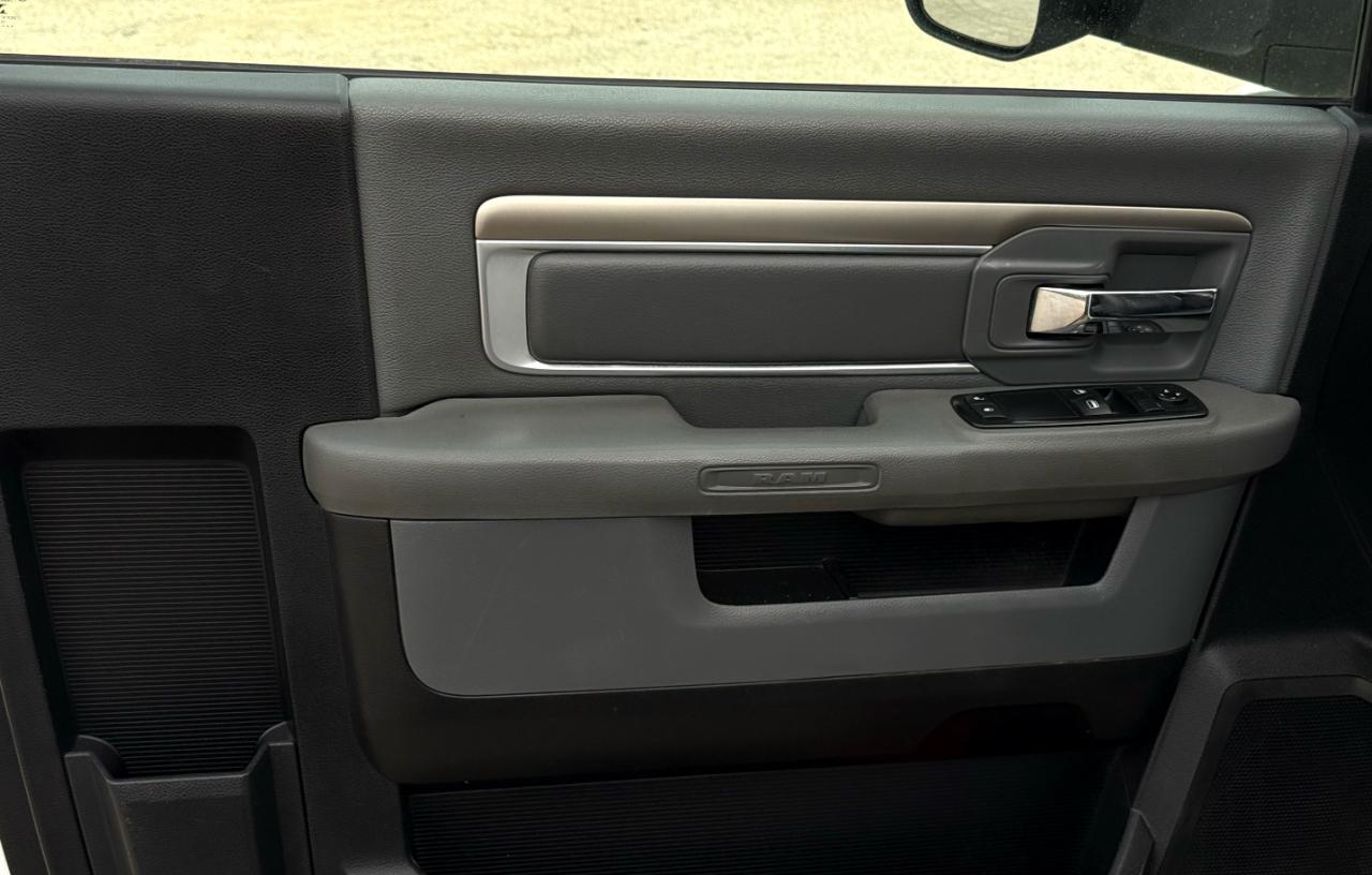 RAM 4500 2WD Reg Cab 144" WB 60" CA Tradesman 2016