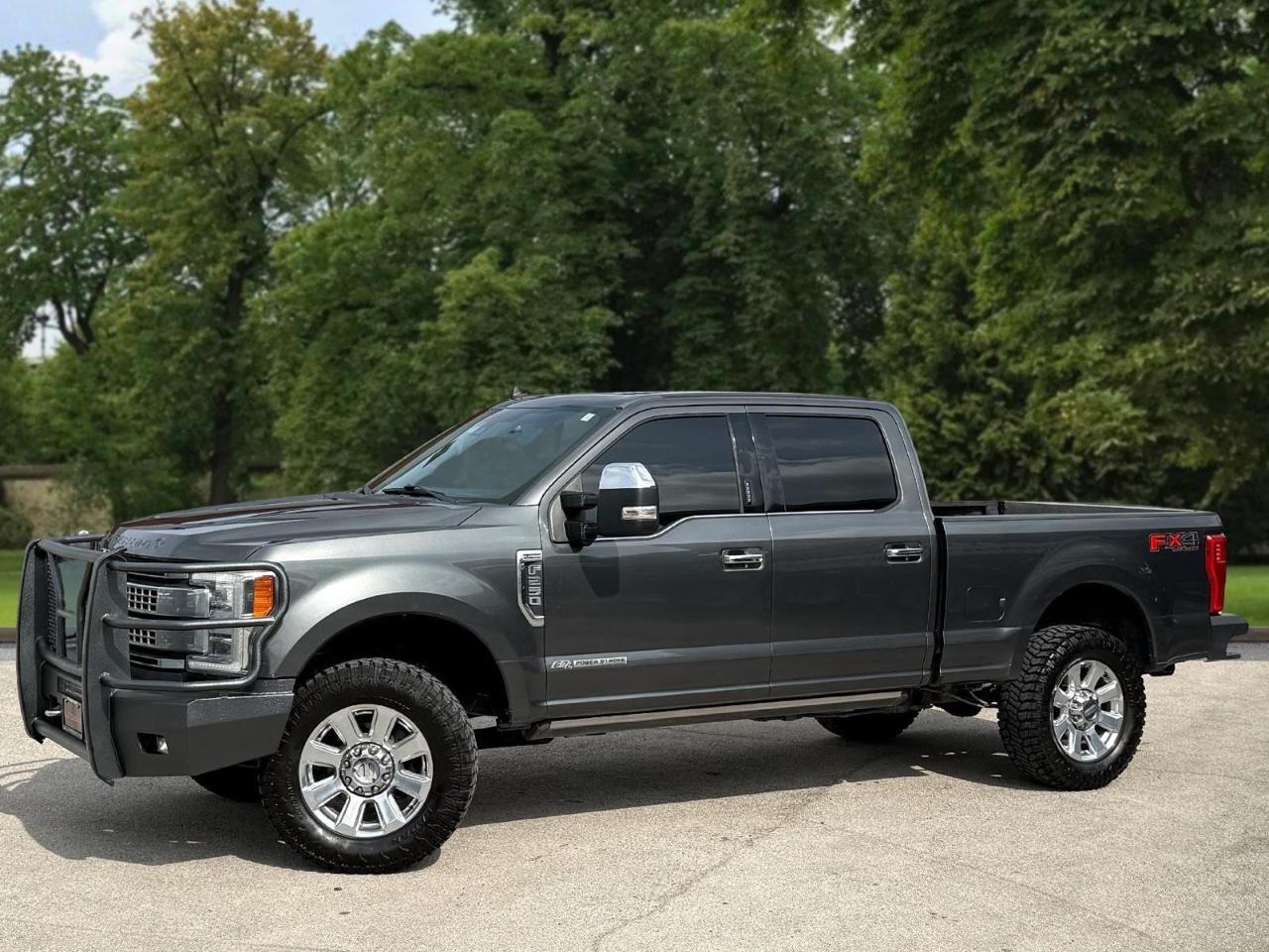 Ford Super Duty F-250 SRW Platinum 4WD Crew Cab 8' Box 2019