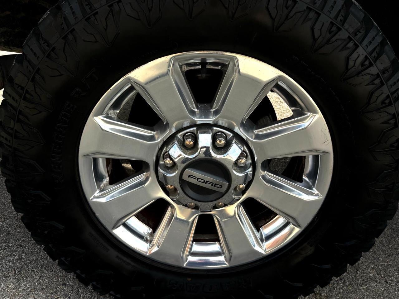 Ford Super Duty F-250 SRW Platinum 4WD Crew Cab 8' Box 2019