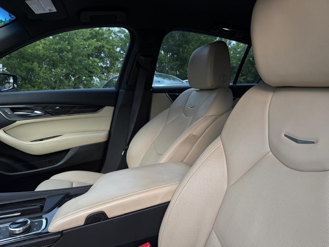 Cadillac CT5 4dr Sdn Premium Luxury 2021