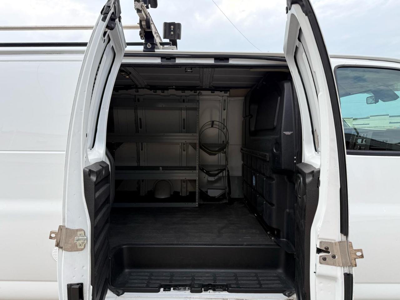 Chevrolet Express Cargo Van RWD 2500 155" 2021