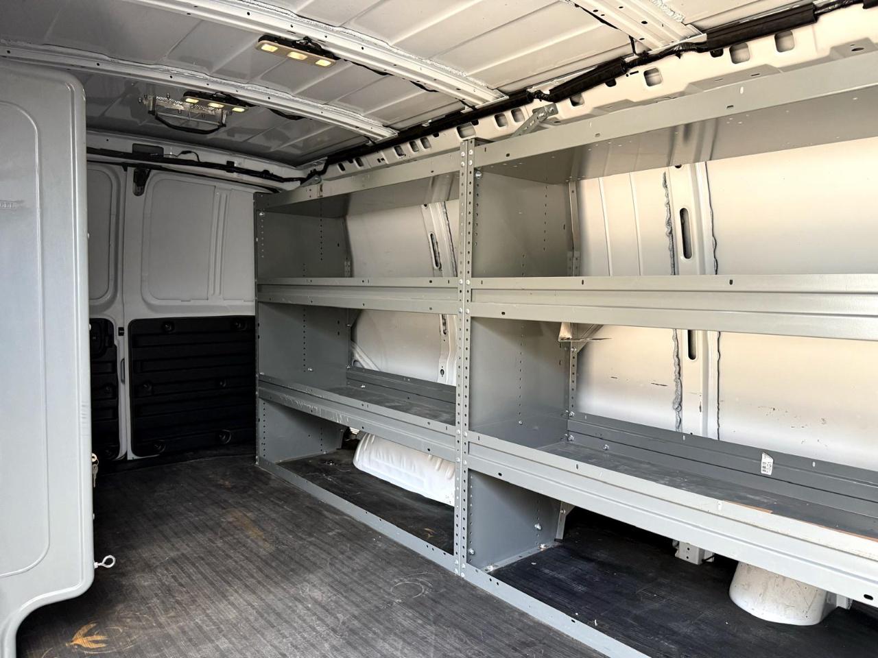 Chevrolet Express Cargo Van RWD 2500 155" 2021