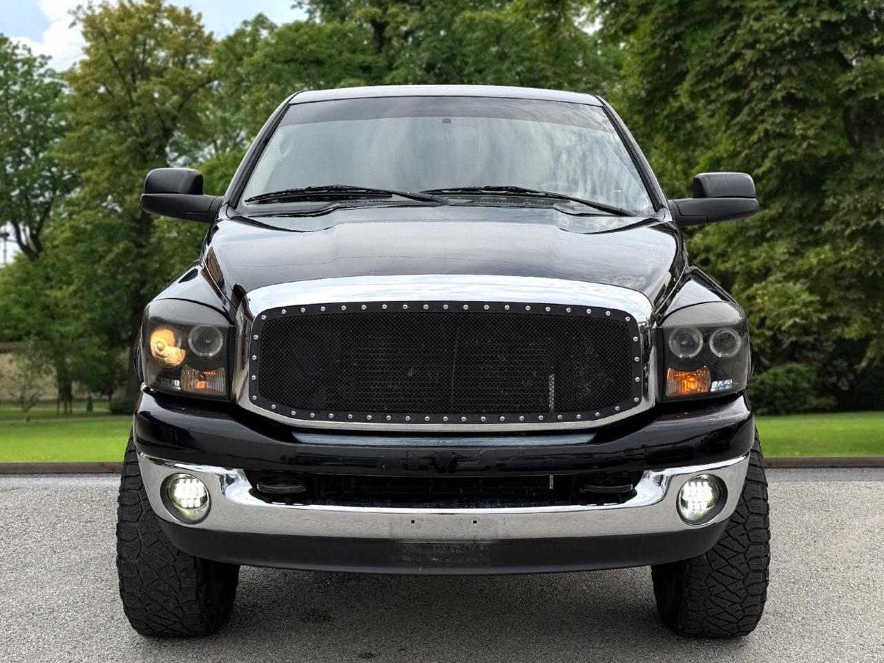 Dodge Ram 3500 4dr Quad Cab 140.5 SRW 4WD SLT 2006